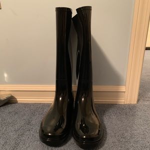 Rain boots